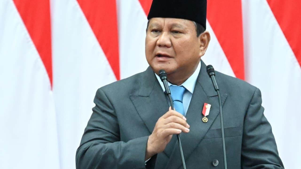 Presiden Prabowo, Derita, dan Lagu Indonesia