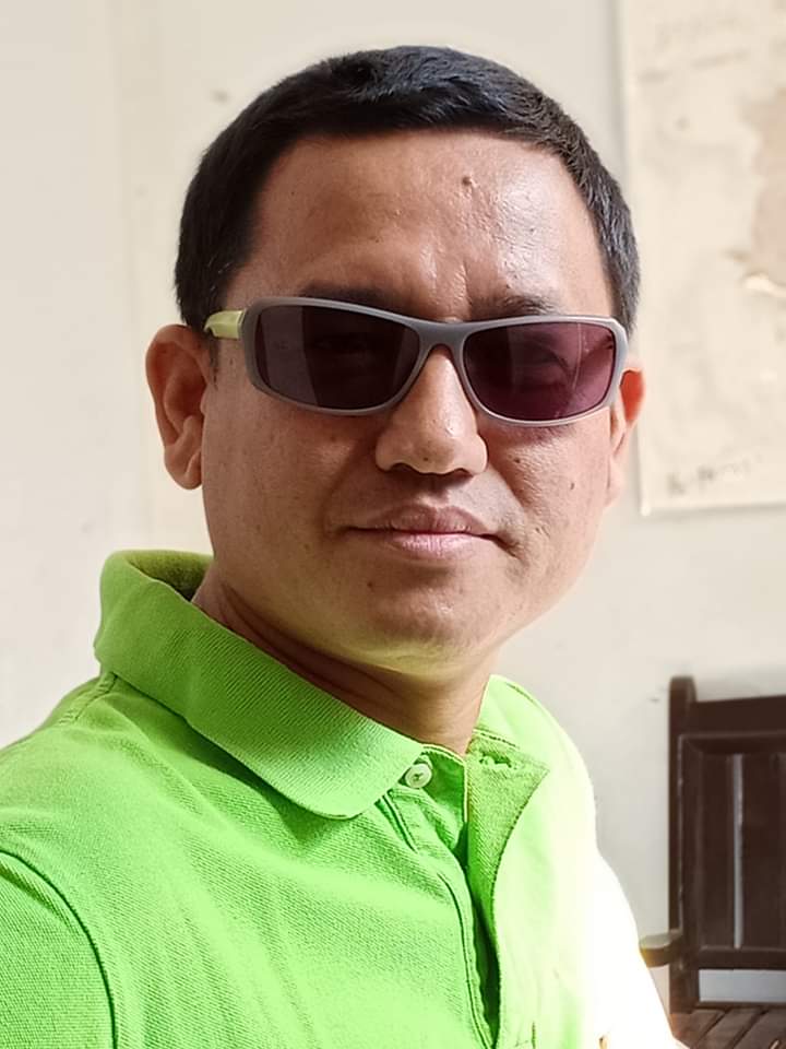 Dimpos Manalu