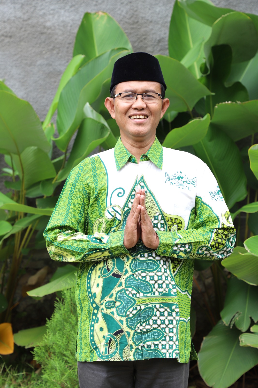 Dr. KH. Rofiq Mahfudz, M.Si